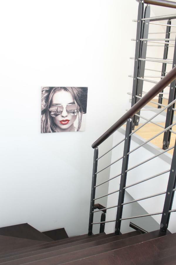 Christiano Apartments Hauptbahnhof | Contactless Check-In Вена Экстерьер фото